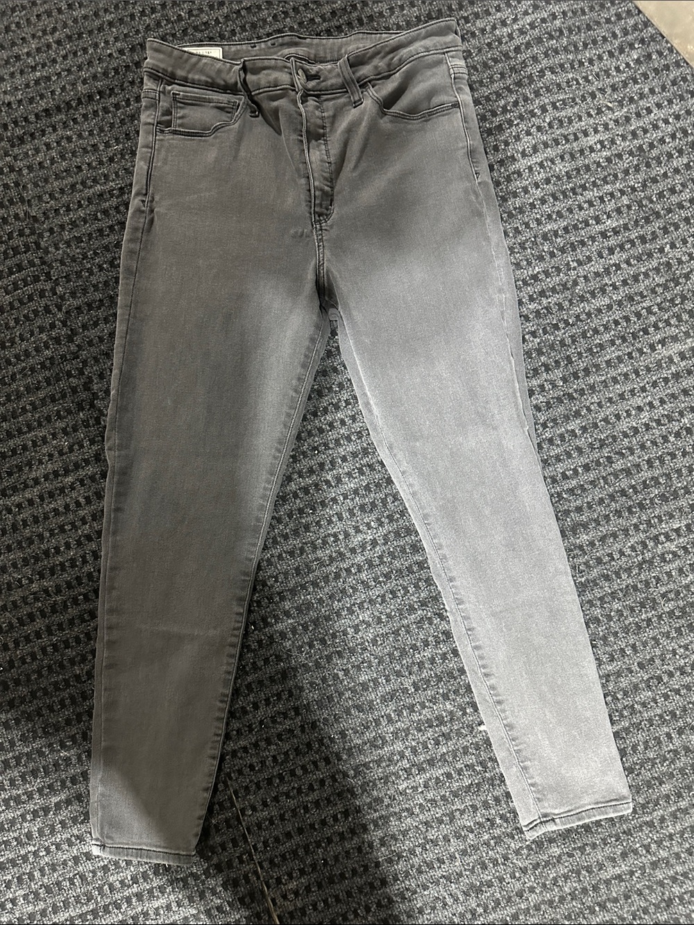 Women's Gray Stretch Skinny Jeans